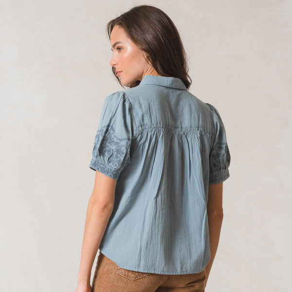 Indi and Cold :: Camisa Embroided Sleeve Shirt - 142