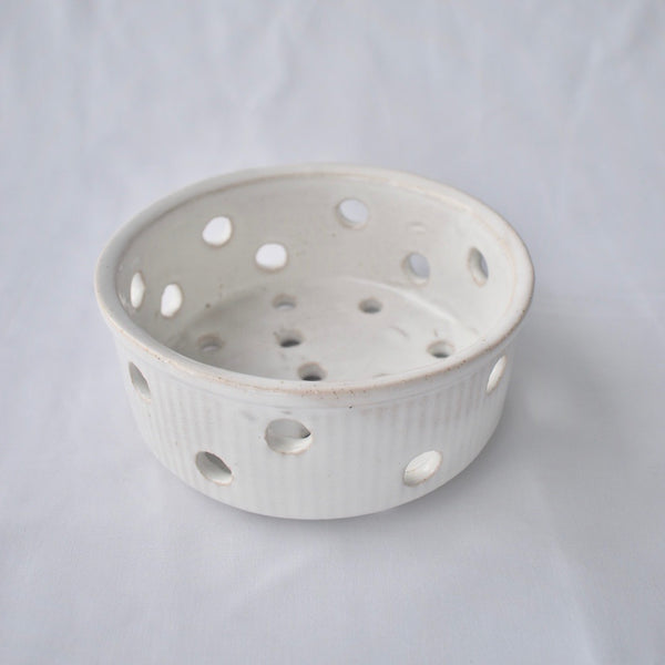 AP Ceramics :: Round Colander