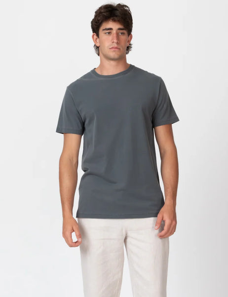 Mr Simple :: Reginald Tee