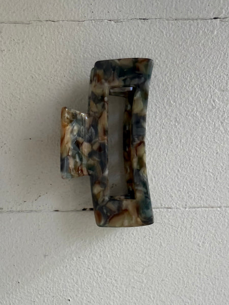 TAK :: Alba Medium Clasp