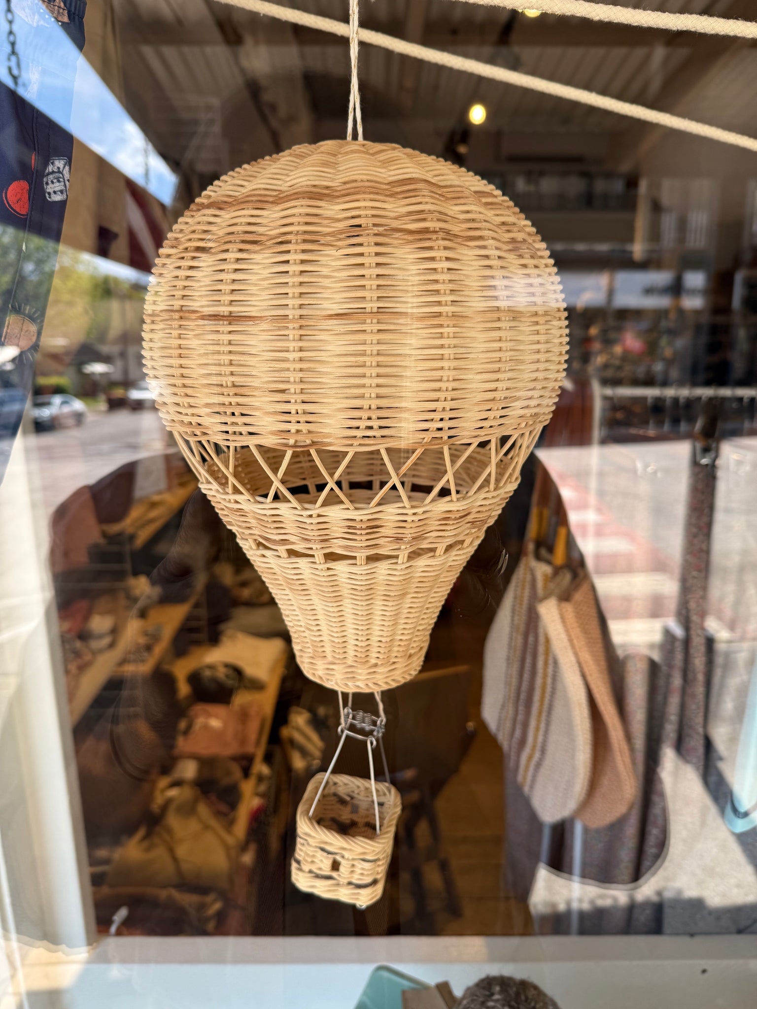 TAK :: Kids Wicker Hot Air Balloon Hanging