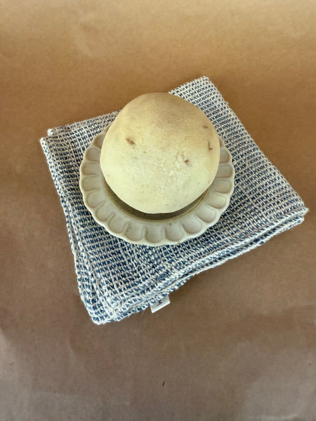 TAK :: Petite Petal Soap Dish