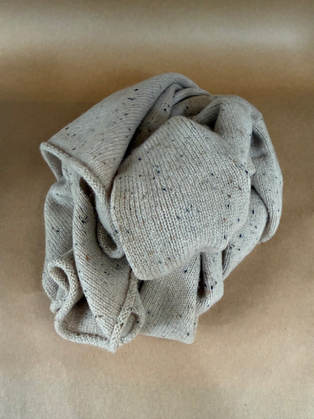 TAK :: Speckled Wool Knit Scarf