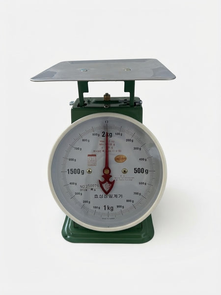 TAK :: Vintage Green Kitchen Scales