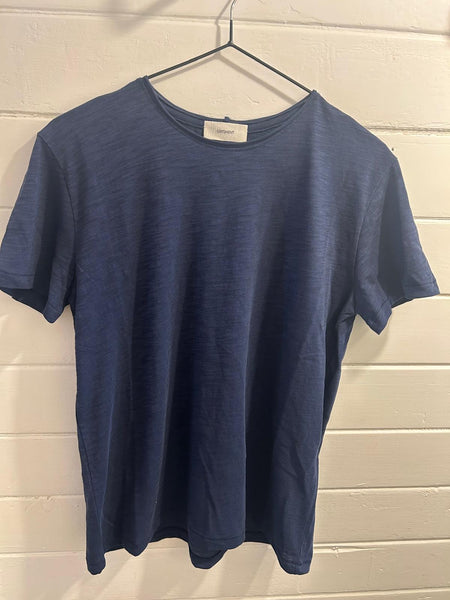 Statement :: Raw Edge Short Sleeve Tee