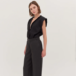 Cloth & Co :: The Flat Fronted Tailored Pant (Black)