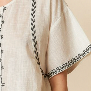 Indi and Cold :: Embroidered Trapeze Shirt - 245