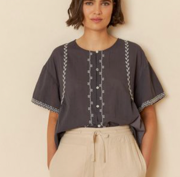 Indi and Cold :: Embroidered Trapeze Shirt - 245