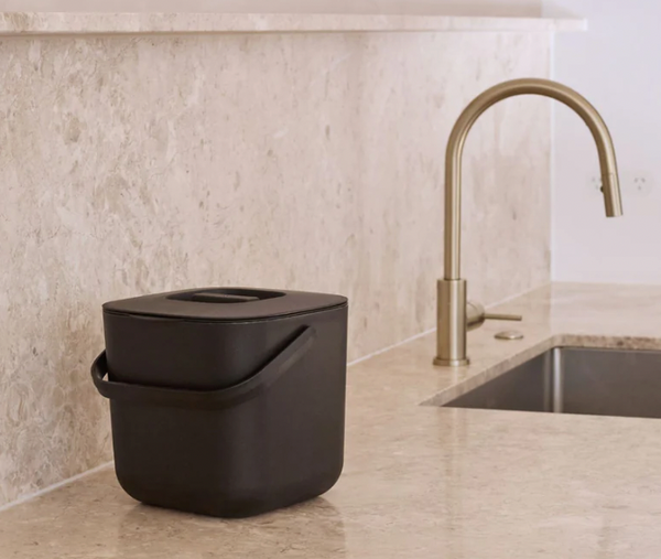 Designstuff :: Compost Bin