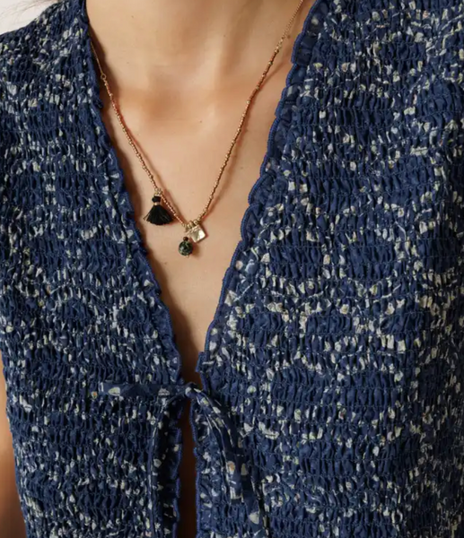 Indi and Cold :: Vest with Tie - 110