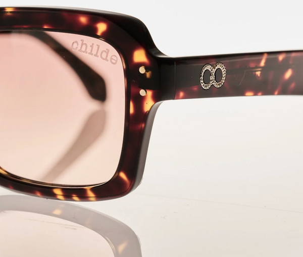 Childe :: Entry Bio Lens