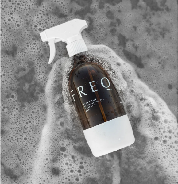 Freque :: Bath and Tile Cleaning Spray