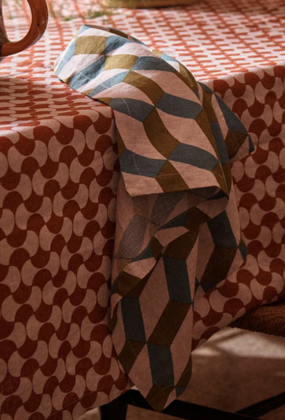 Society Of Wanderers :: Linen Napery