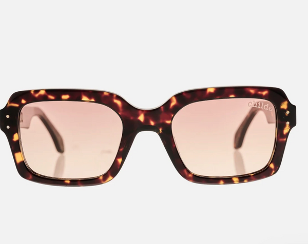 Childe :: Entry Love  Bio Lens