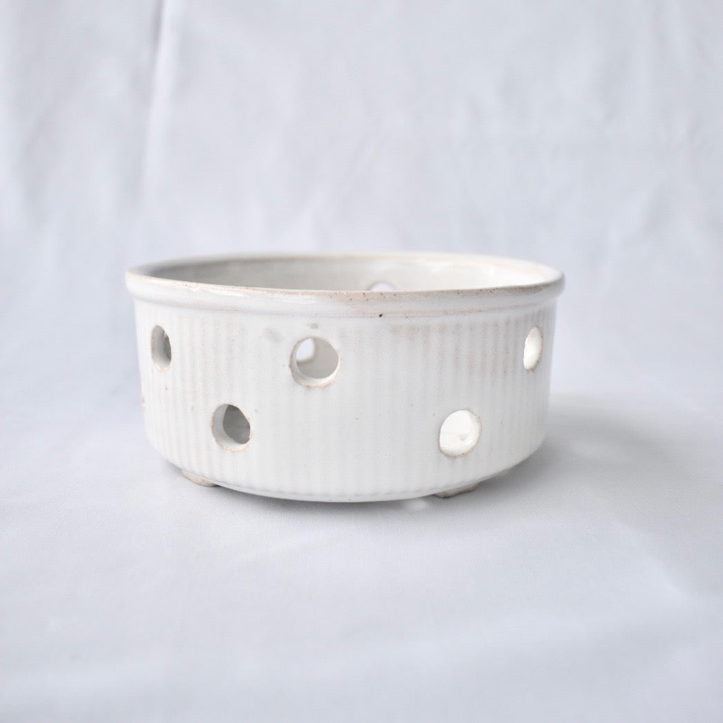 AP Ceramics :: Round Colander