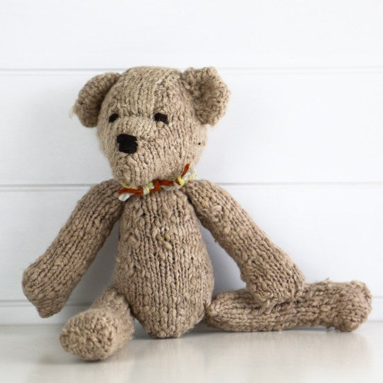 Kenana Knitter :: Ditsy Bear